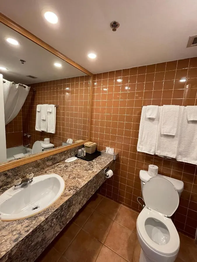 Travelodge By Wyndham Winnipeg Airport