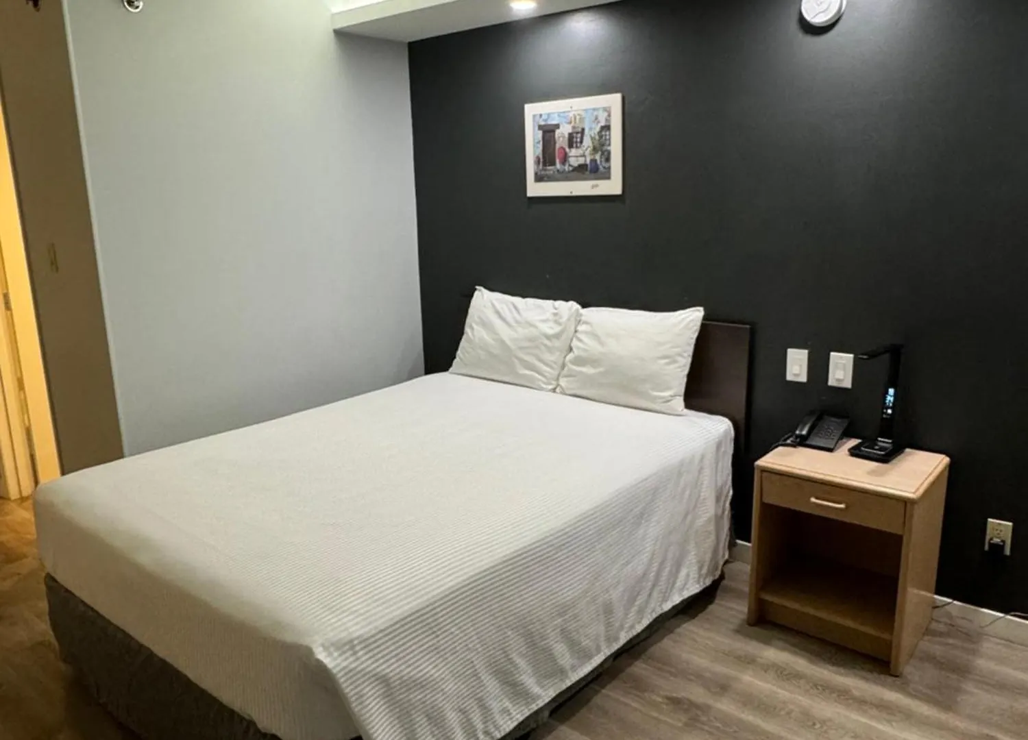 Travelodge By Wyndham Winnipeg Airport