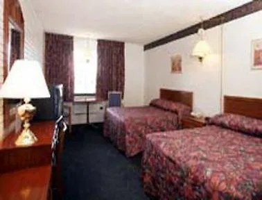 Travelodge By Wyndham Winnipeg Airport